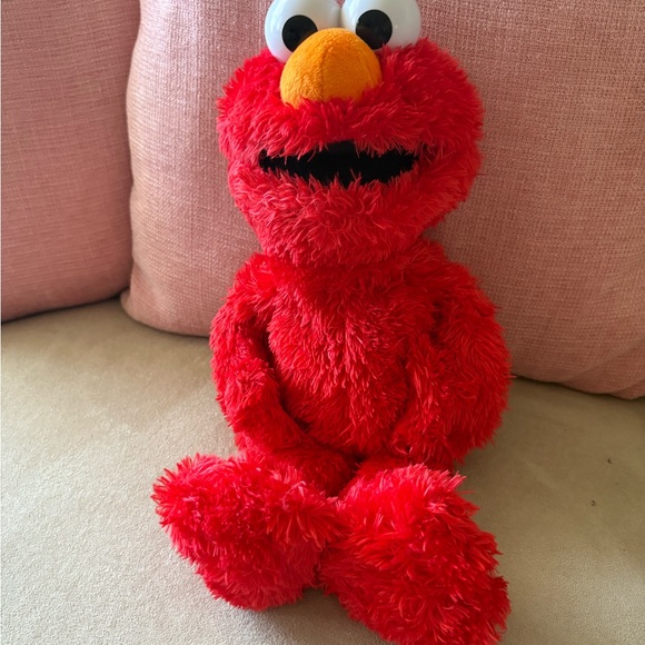 Sesame Street Red Elmo Learning Toy - Picture 1 of 6